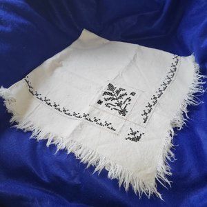 White Linen Hand Embroidered Designs Fringes Cloth Cross Stitch 30x30" Vintage